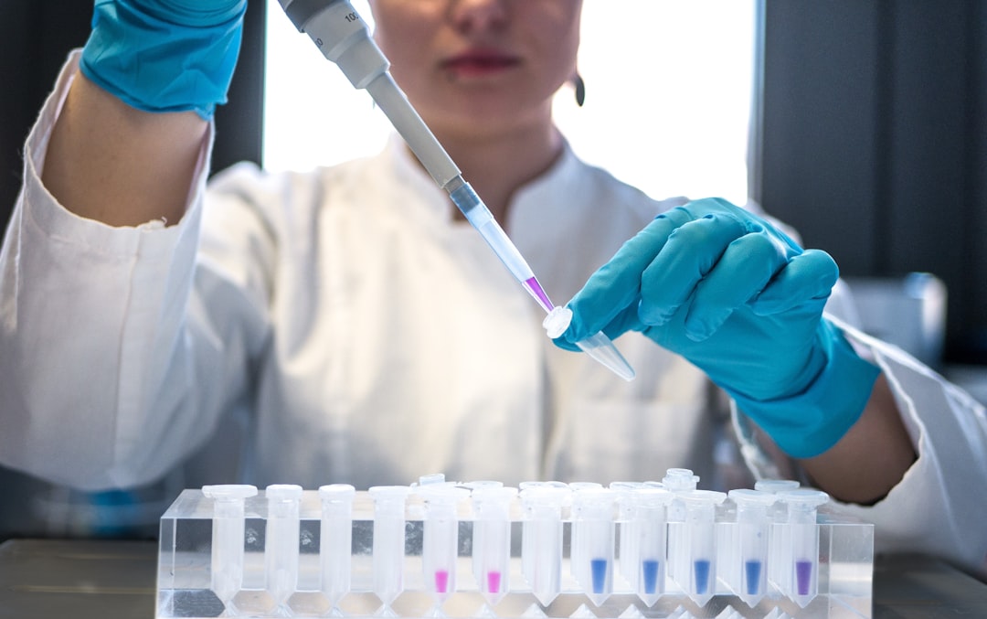 Laboratory research image for NAD+ cellular metabolism and redox signaling article